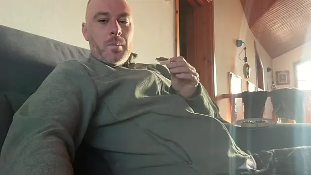 Snapshot of marcovik1 chatting on 02.21.26 marcovik1 online show from 02.21.26