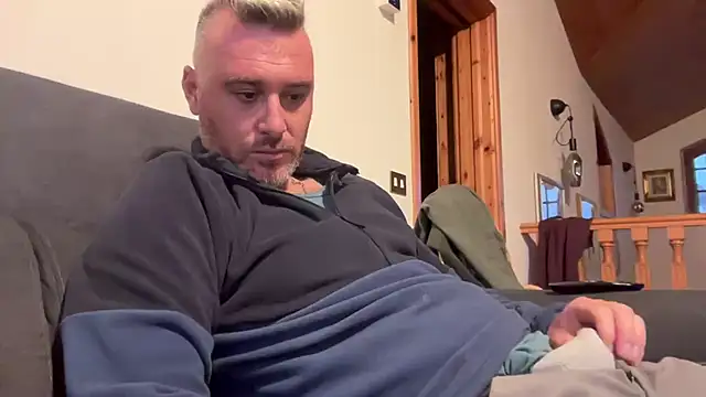 Snapshot of marcovik1 chatting on 02.25.26 marcovik1 online show from 02.25.26