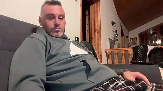 Snapshot of marcovik1 chatting on 03.01.26 marcovik1 online show from 03.01.26