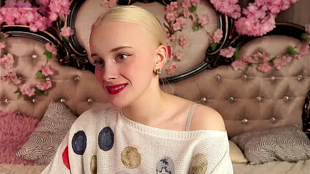 KirstinMcgeady online show from 03.22.26