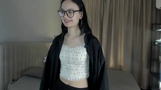 Snapshot of BeatrisRosel chatting on 03.07.26 BeatrisRosel online show from 03.07.26