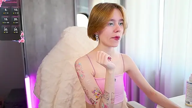 Snapshot of MyBabyLana chatting on 03.18.26 MyBabyLana online show from 03.18.26