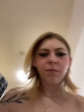 Milli-Kiss online show from 02.13.26