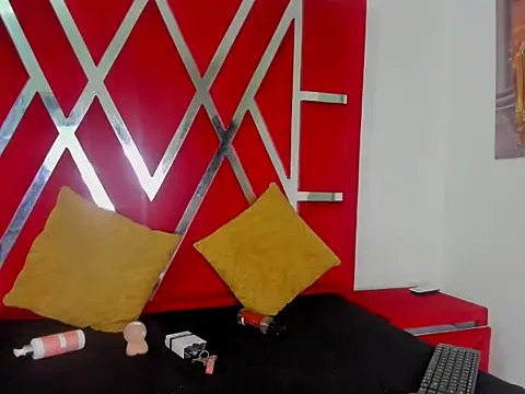 Mia scandark online show from 04.14.26