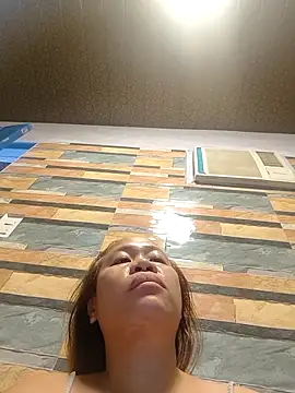 squirtshantal online show from 10.13.25