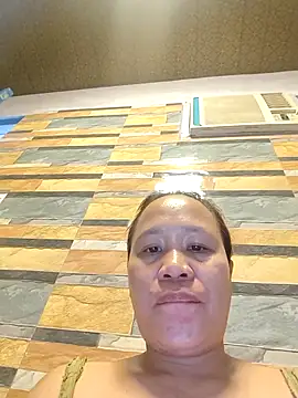 squirtshantal online show from 03.10.26