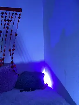 amy-dexter- online show from 02.15.26