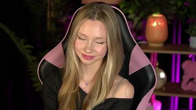 SweetDaisy me online show from 02.14.26