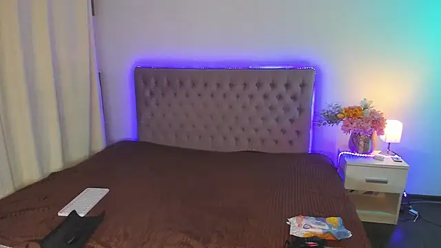 AmandaHoppe online show from 04.27.26
