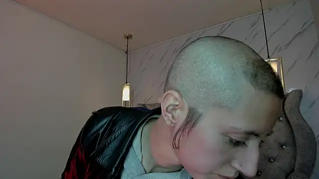 Snapshot of Fieramadame chatting on 03.29.26 Fieramadame online show from 03.29.26