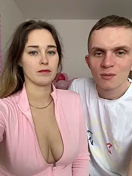 Snapshot of AlisaNikita2 chatting on 02.26.26 AlisaNikita2 online show from 02.26.26