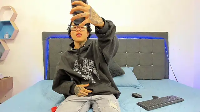 Ale cuzz online show from 03.06.26