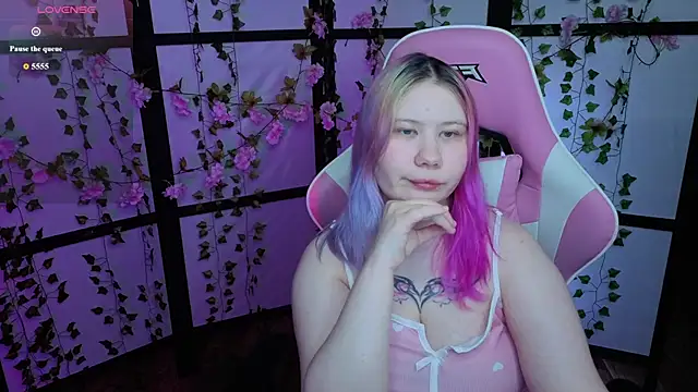 Snapshot of kitsune_little chatting on 06.09.26 kitsune little online show from 06.09.26