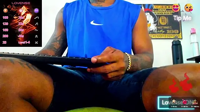 Snapshot of ZIANY_25CM chatting on 03.24.26 ZIANY 25CM online show from 03.24.26