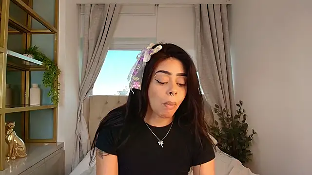 Pauline Clark online show from 03.25.26