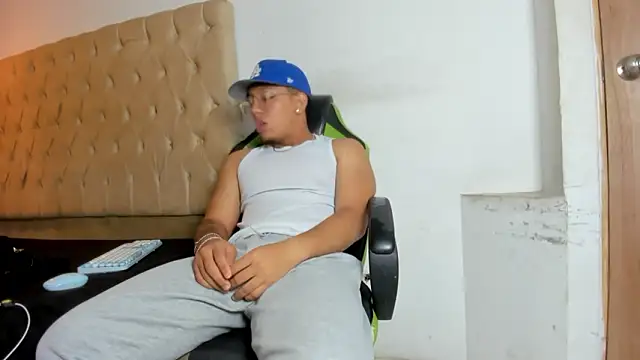 Snapshot of MaxSeduce23 chatting on 02.24.26 MaxSeduce23 online show from 02.24.26