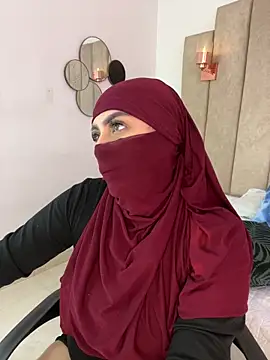 Snapshot of rashaaa_ chatting on 02.16.26 rashaaa online show from 02.16.26