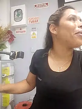 Snapshot of Regina_23 chatting on 02.26.26 Regina 23 online show from 02.26.26