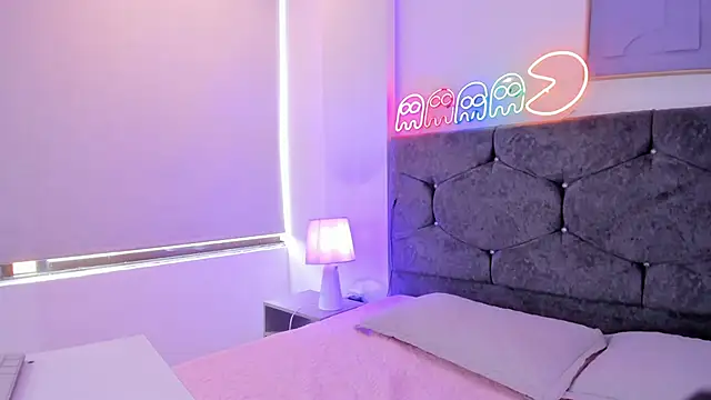 Snapshot of Megan_Morphy chatting on 04.14.26 Megan Morphy online show from 04.14.26