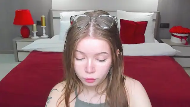 Violetta  Dreams online show from 04.25.26