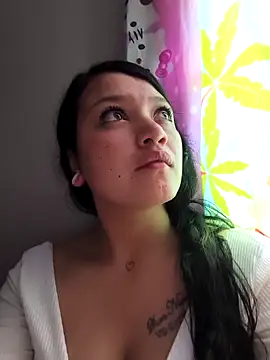 Bloom Dahlia online show from 03.15.26