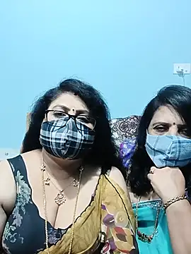Snapshot of Kannadasexywifes chatting on 05.15.26 Kannadasexywifes online show from 05.15.26