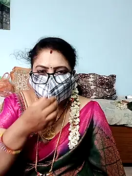 Snapshot of Kannadasexywifes chatting on 05.16.26 Kannadasexywifes online show from 05.16.26