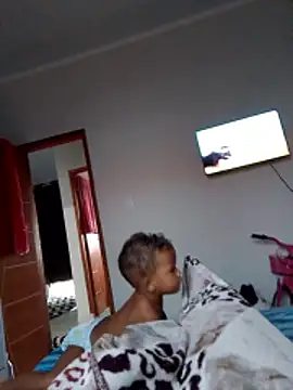 Snapshot of elane1208 chatting on 02.14.26 elane1208 online show from 02.14.26