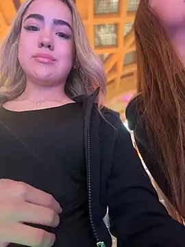 Snapshot of bellabarbiex chatting on 04.13.26 bellabarbiex online show from 04.13.26