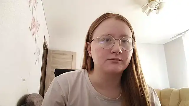 AnikaLipps online show from 05.03.26