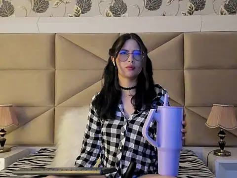 Snapshot of LilyClarck chatting on 03.05.26 LilyClarck online show from 03.05.26