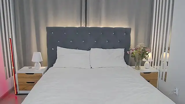 VikkyVonn online show from 02.21.26