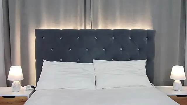 VikkyVonn online show from 06.22.26
