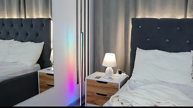 VikkyVonn online show from 07.17.26