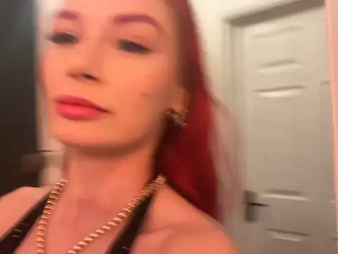 Snapshot of FoxyValentine chatting on 03.24.26 FoxyValentine online show from 03.24.26