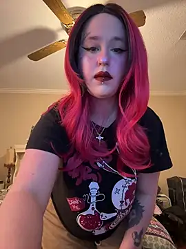 Snapshot of salem_in_the_woods chatting on 02.24.26 salem in the woods online show from 02.24.26