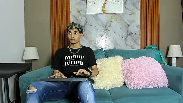 Snapshot of YOUNG_BOYS_HELL chatting on 03.06.26 YOUNG BOYS HELL online show from 03.06.26