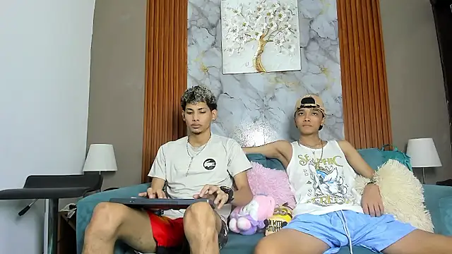 Snapshot of YOUNG_BOYS_HELL chatting on 03.11.26 YOUNG BOYS HELL online show from 03.11.26