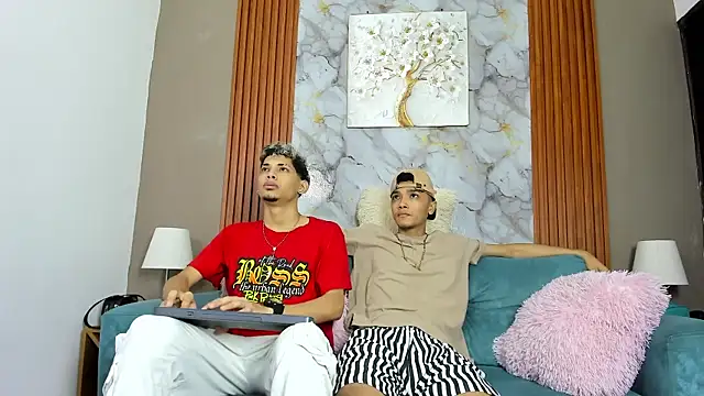 Snapshot of YOUNG_BOYS_HELL chatting on 03.19.26 YOUNG BOYS HELL online show from 03.19.26