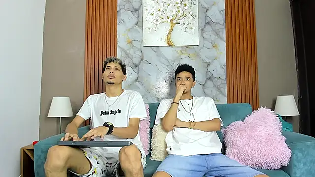 Snapshot of YOUNG_BOYS_HELL chatting on 03.24.26 YOUNG BOYS HELL online show from 03.24.26