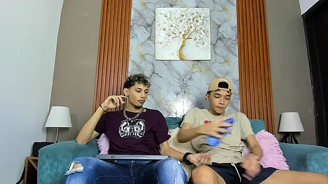 Snapshot of YOUNG_BOYS_HELL chatting on 03.26.26 YOUNG BOYS HELL online show from 03.26.26