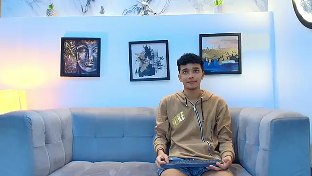 Snapshot of YOUNG_BOYS_HELL chatting on 04.01.26 YOUNG BOYS HELL online show from 04.01.26