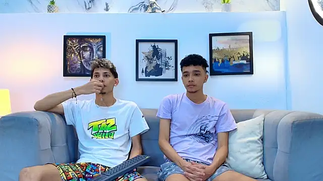 Snapshot of YOUNG_BOYS_HELL chatting on 04.09.26 YOUNG BOYS HELL online show from 04.09.26