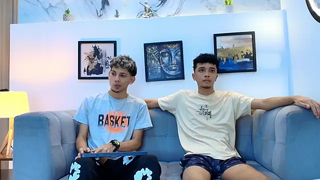 Snapshot of YOUNG_BOYS_HELL chatting on 04.12.26 YOUNG BOYS HELL online show from 04.12.26