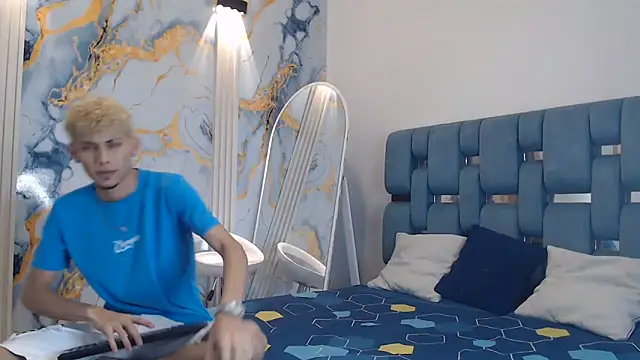 YOUNG BOYS HELL online show from 05.23.26