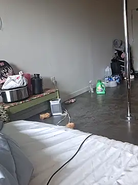 Cinnamonbunn online show from 03.08.26