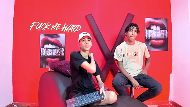 Snapshot of GREEN_BOYS chatting on 02.15.26 GREEN BOYS online show from 02.15.26