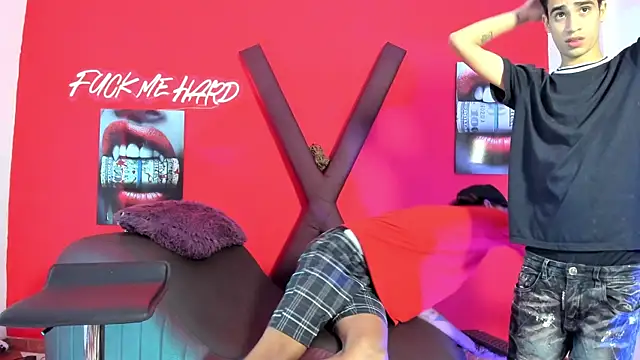 Snapshot of GREEN_BOYS chatting on 02.25.26 GREEN BOYS online show from 02.25.26