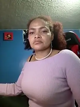 Snapshot of Helensex1 chatting on 02.24.26 Helensex1 online show from 02.24.26