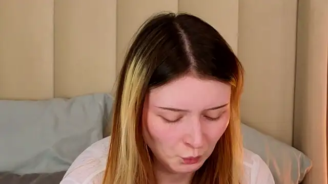 AlyssFrost online show from 07.07.26
